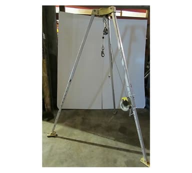 Trípode para pozo de inspección